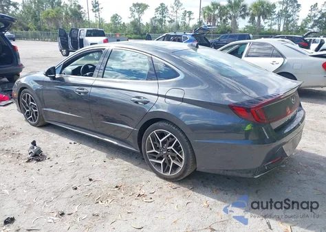 2021 Hyundai Sonata N Line z USA, uszkodzony, nr VIN 5NPEK4JC6MH126534